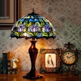 Lampe de table en vitrail...