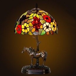 Lampe de table en vitrail...