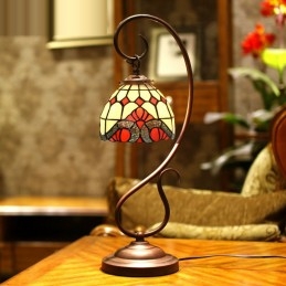 Lampe de table en vitrail...