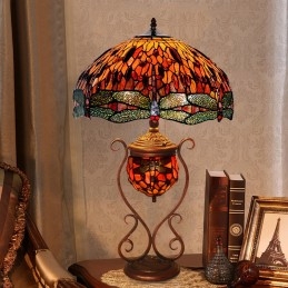 Lampe de table en vitrail...