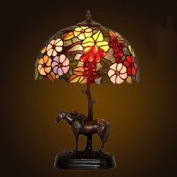 Lampe de table en vitrail...