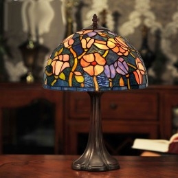 Lampe de table en vitrail...