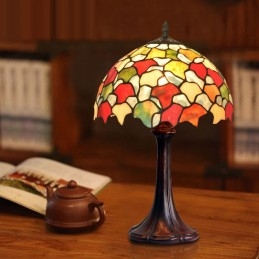 Lampe de table en vitrail...