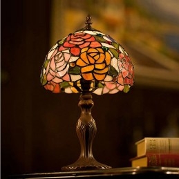 Lampe de table en vitrail...